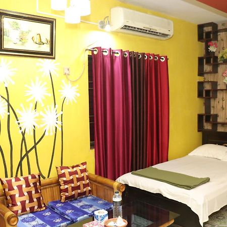 Green Leaf Guest House 스리몽골 외부 사진