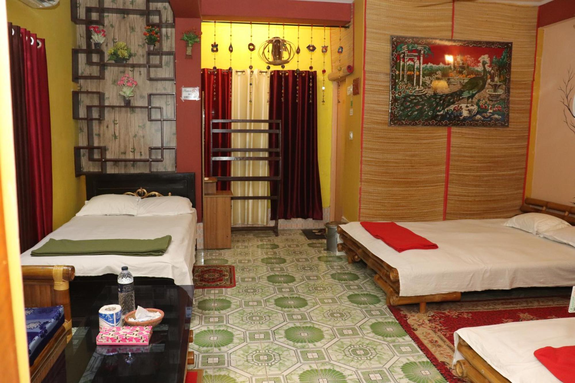 Green Leaf Guest House 스리몽골 외부 사진